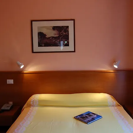 Hotel Marelba 3*