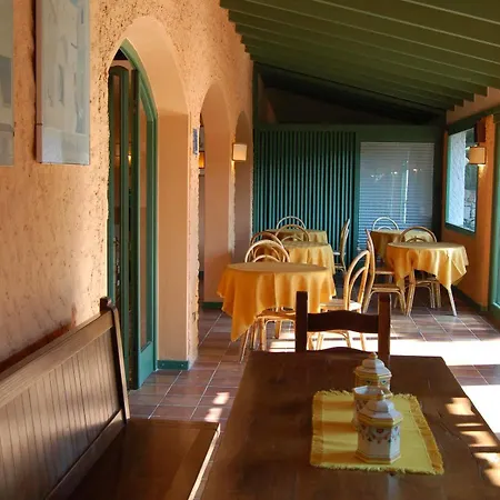 Hotel Marelba Cavo